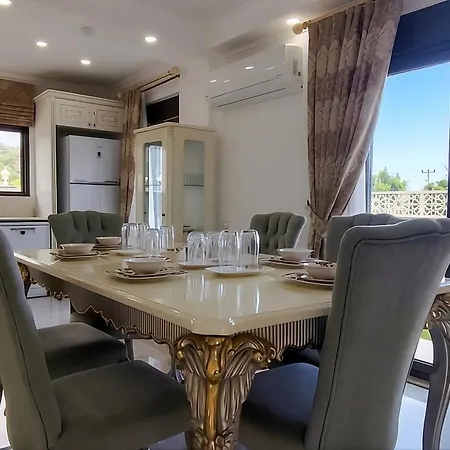 Villa Coast A Goeynuek Canyon With Pool And Sea View Kemer