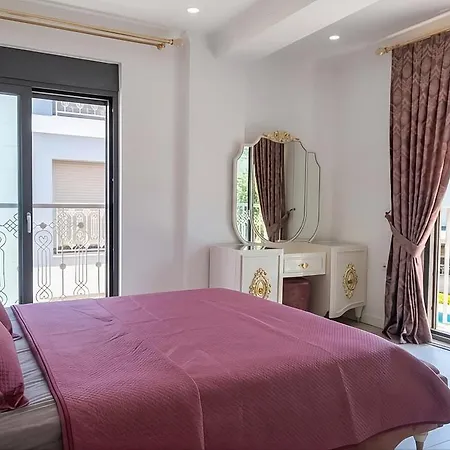 Villa Coast A Goeynuek Canyon With Pool And Sea View Kemer